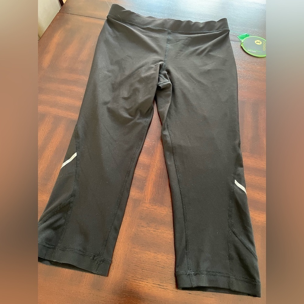 Xersion, essential women’s running Capri size M fitted